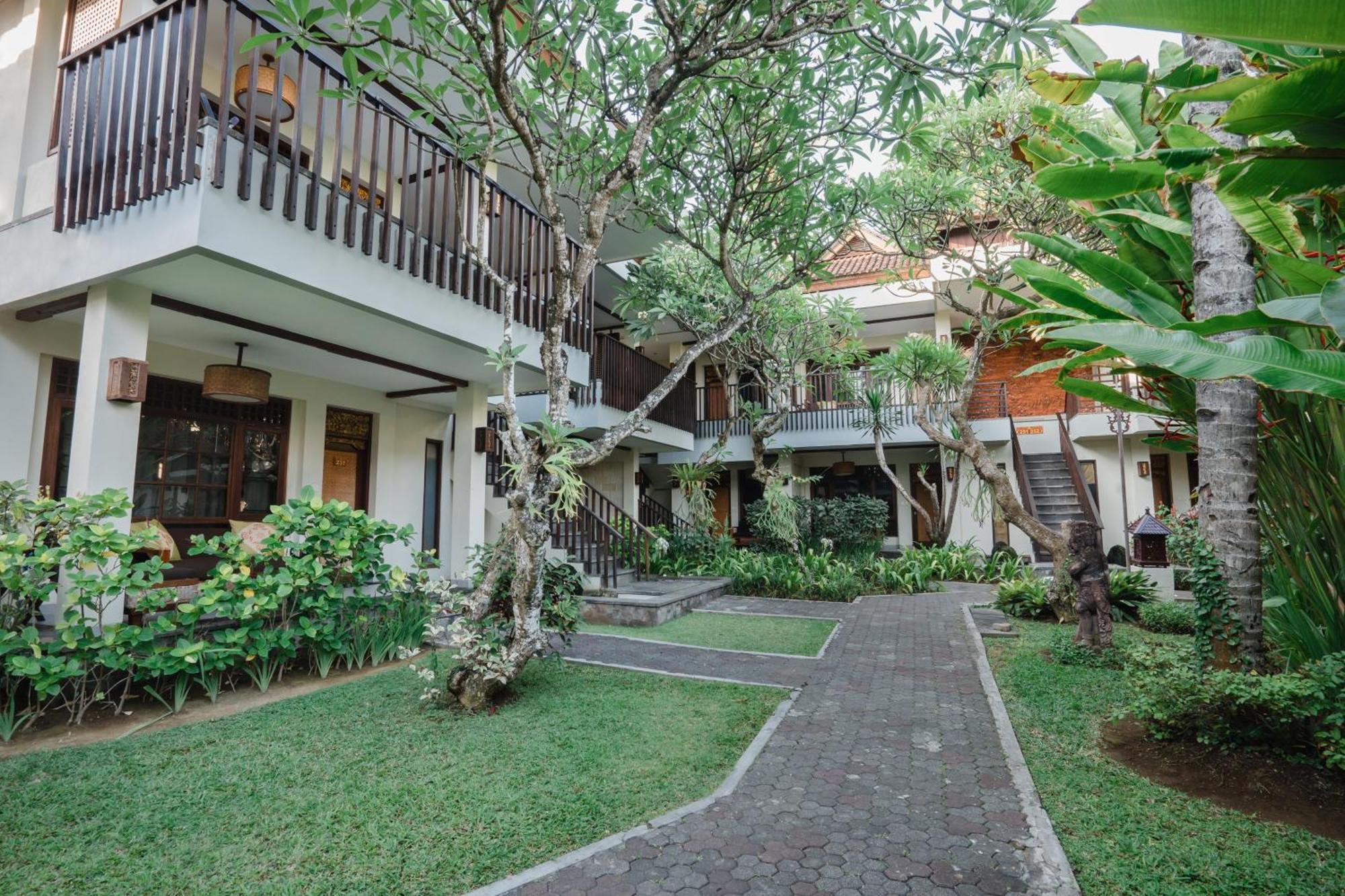 Ramayana Candidasa Beach Resort Esterno foto